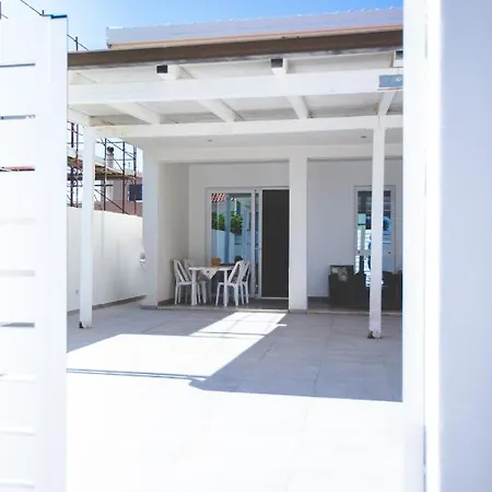 Kaary Marza Semesterbostad